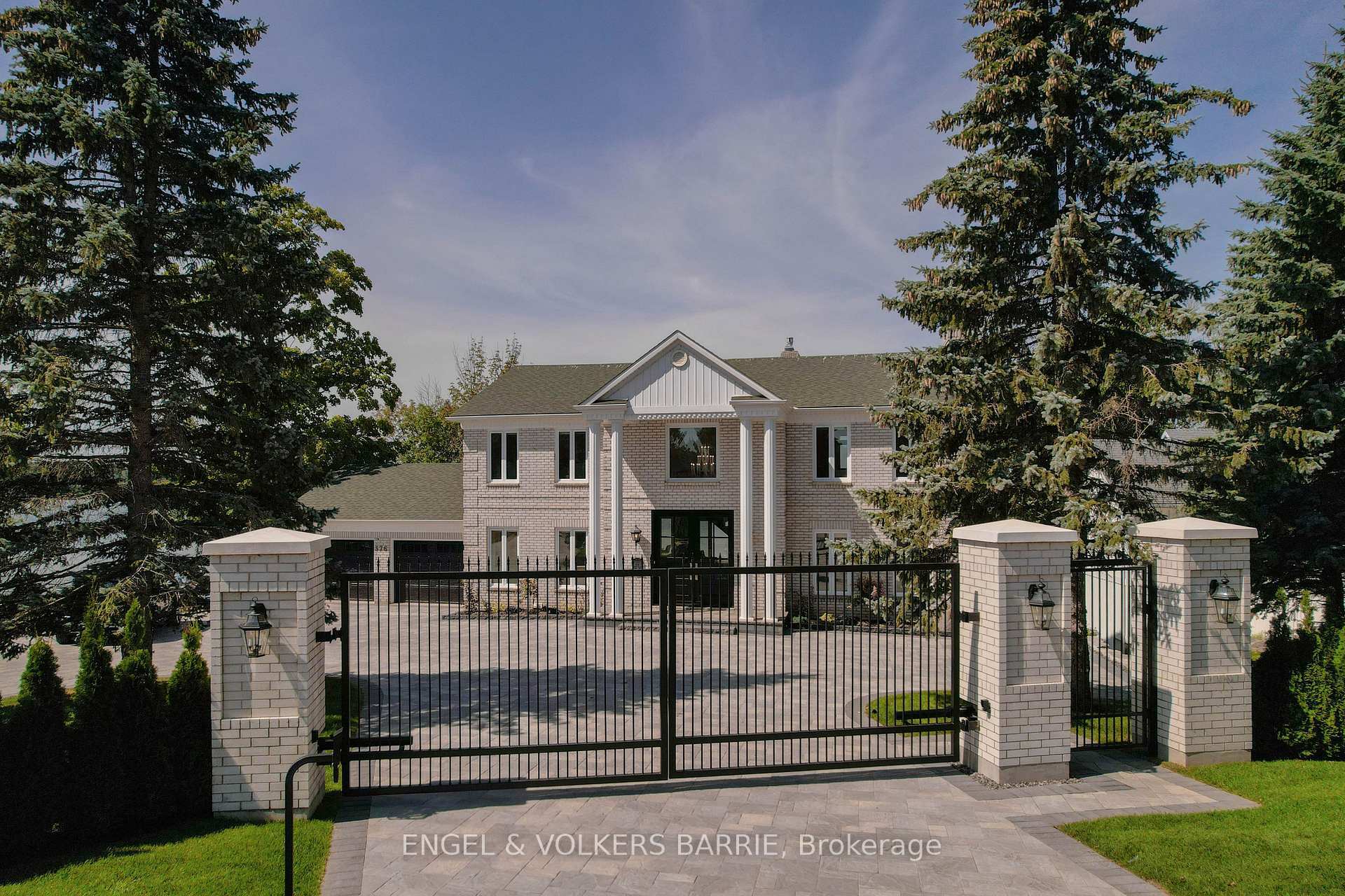 Property Photo: 376 Brewery Lane ON L3V 7H8