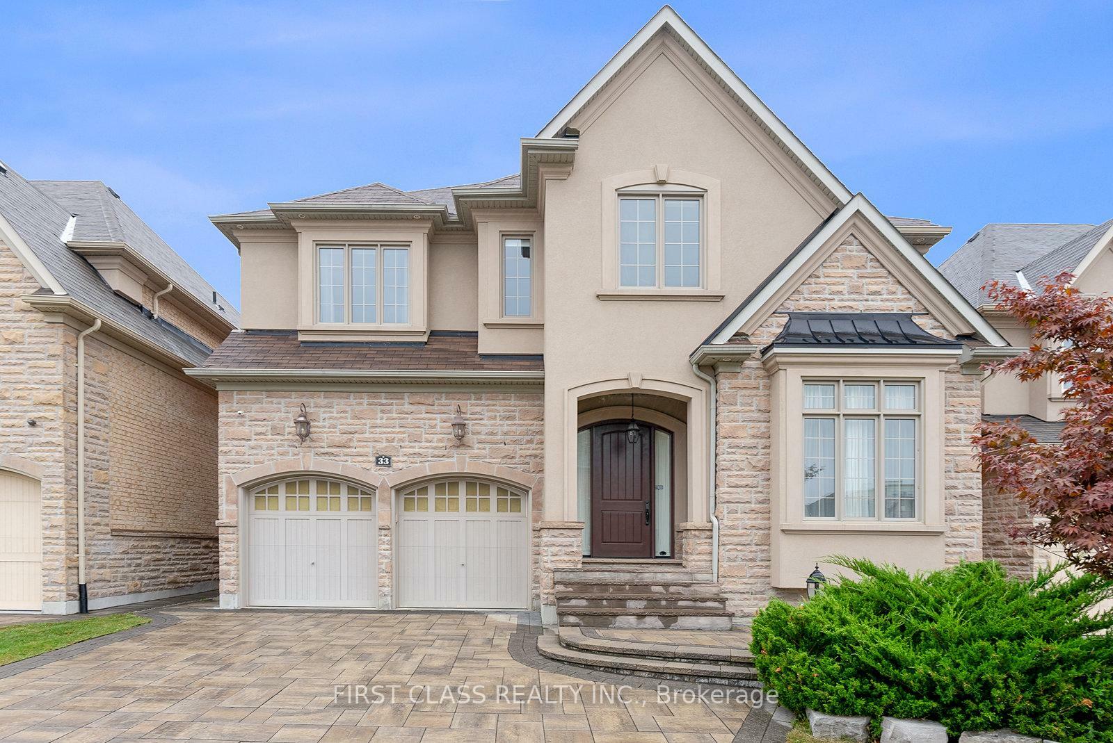 Property Photo: 33 Berkshire Crescent ON L6C 0P5
