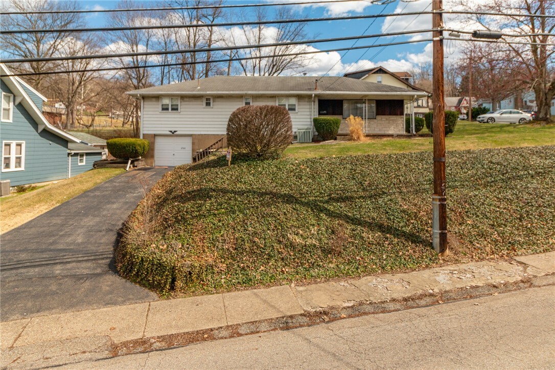 Property Photo: 1750 7th St PA 15068