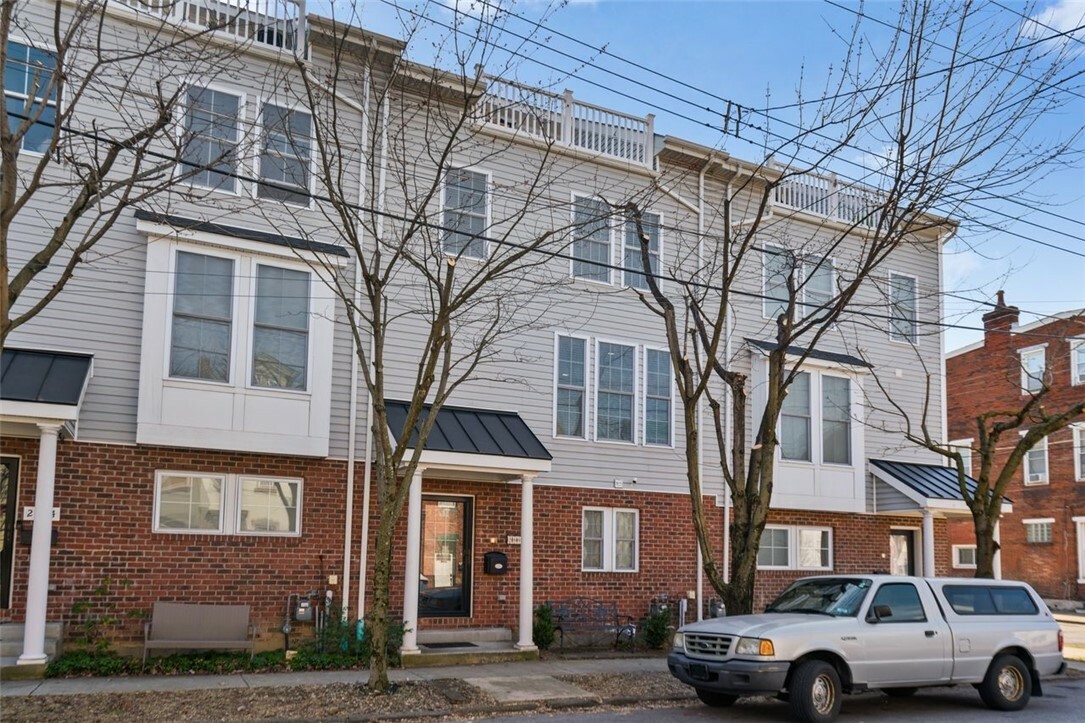 Property Photo: 2802 Jane St PA 15203