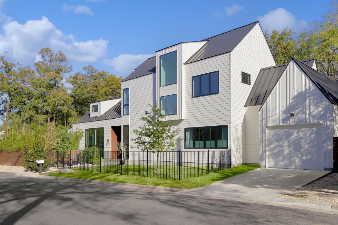 Property Photo: 311 W Monroe Street TX 78704