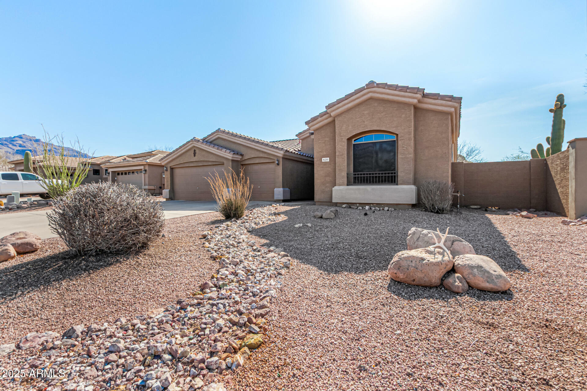 Property Photo: 8211 E Apache Plumb Drive AZ 85118