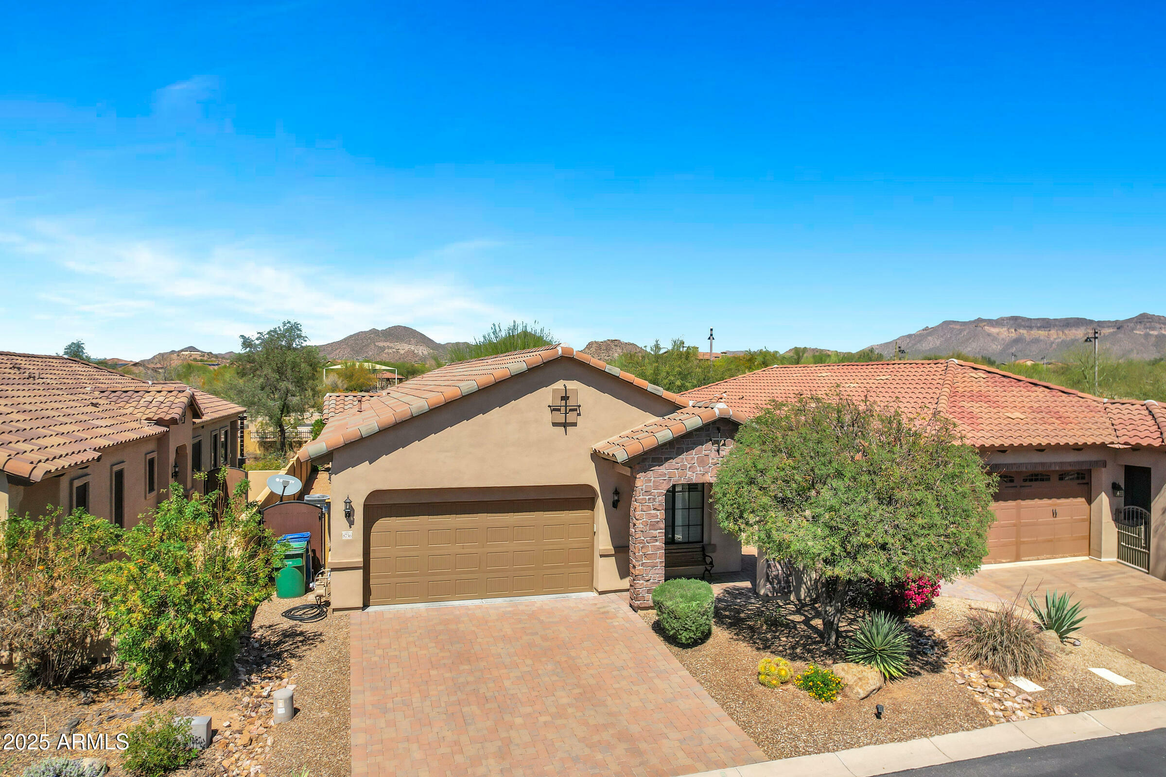 Property Photo: 8736 E Ivy Street AZ 85207