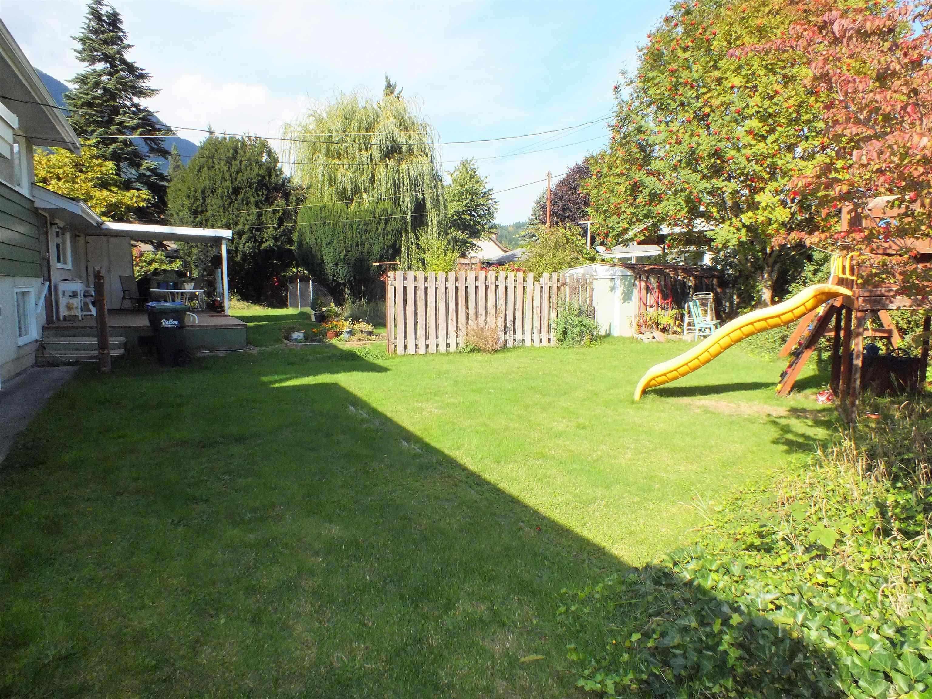 Photo de la propriété: 547 Hemlock Avenue BC V0X 1L0