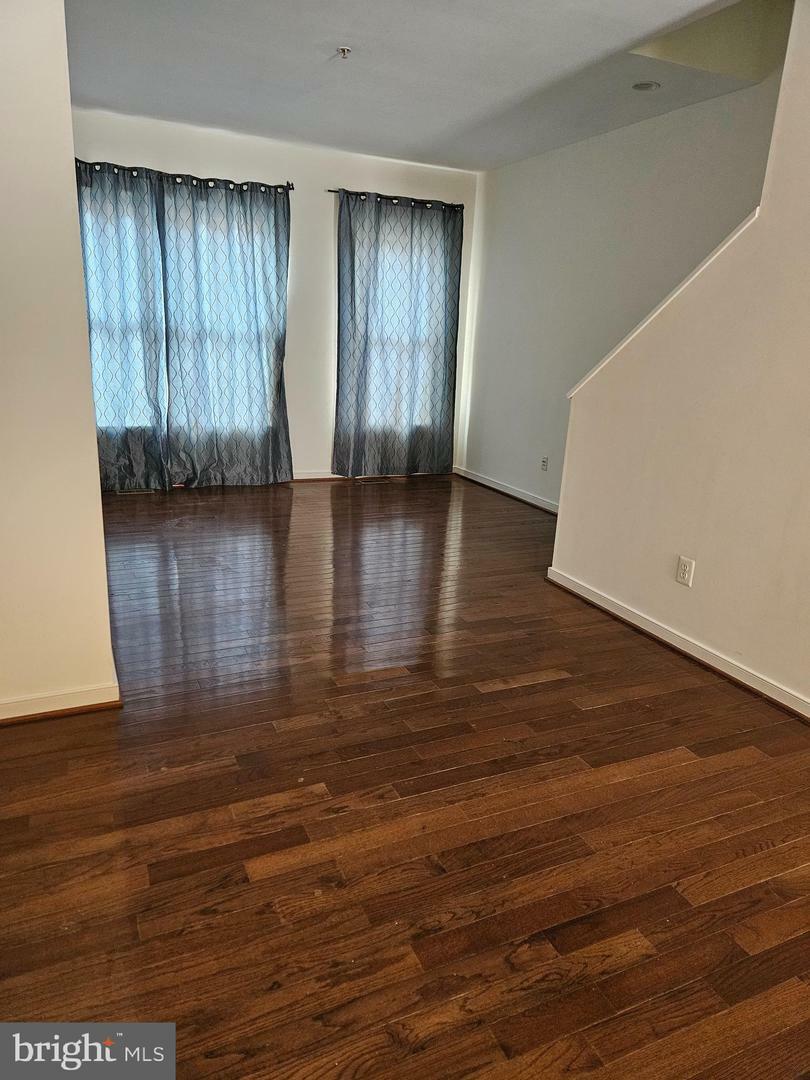 Property Photo: 538 Regent Place NE DC 20017