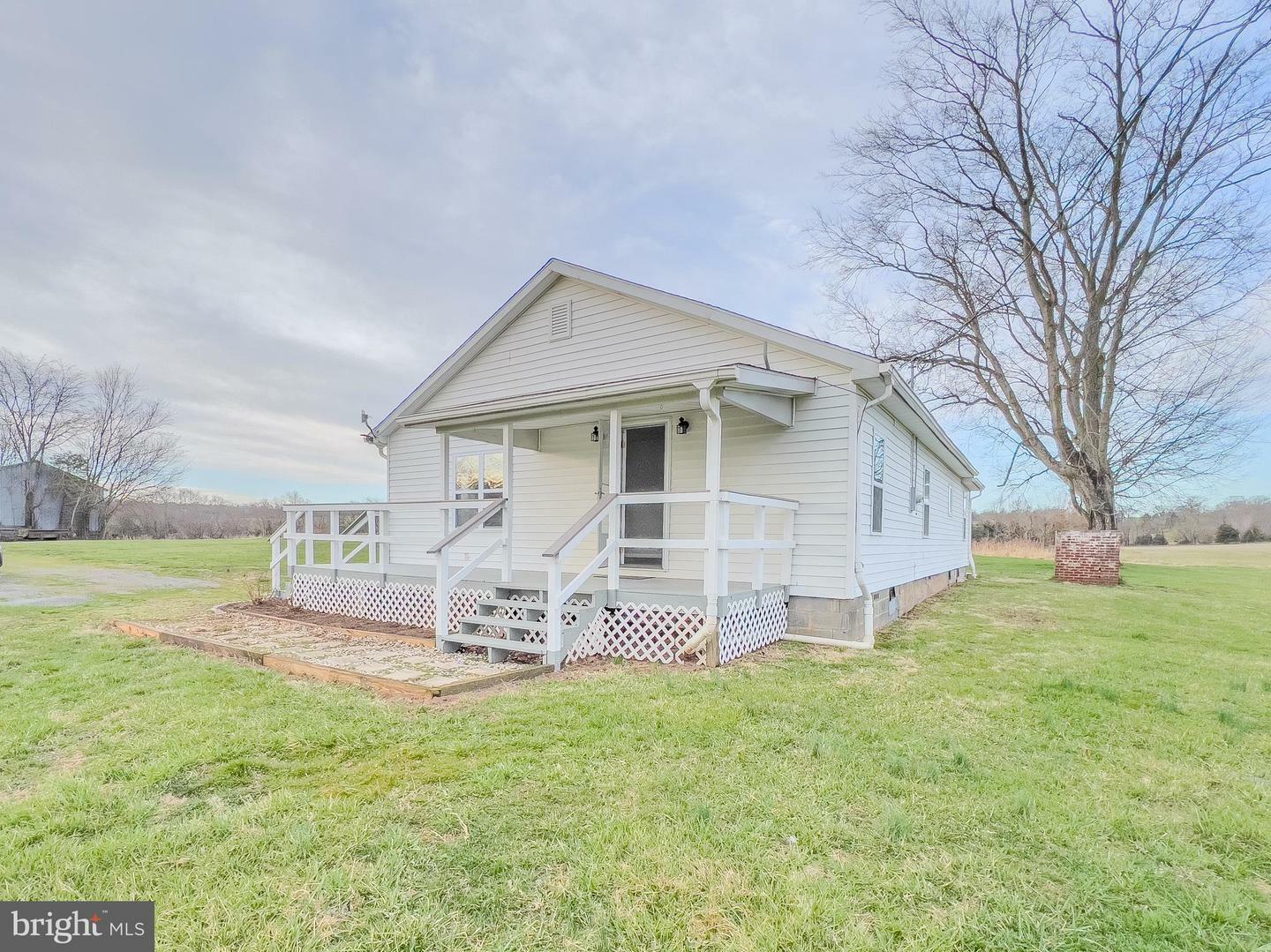 Property Photo: 7100 Rose Hill Drive VA 22733