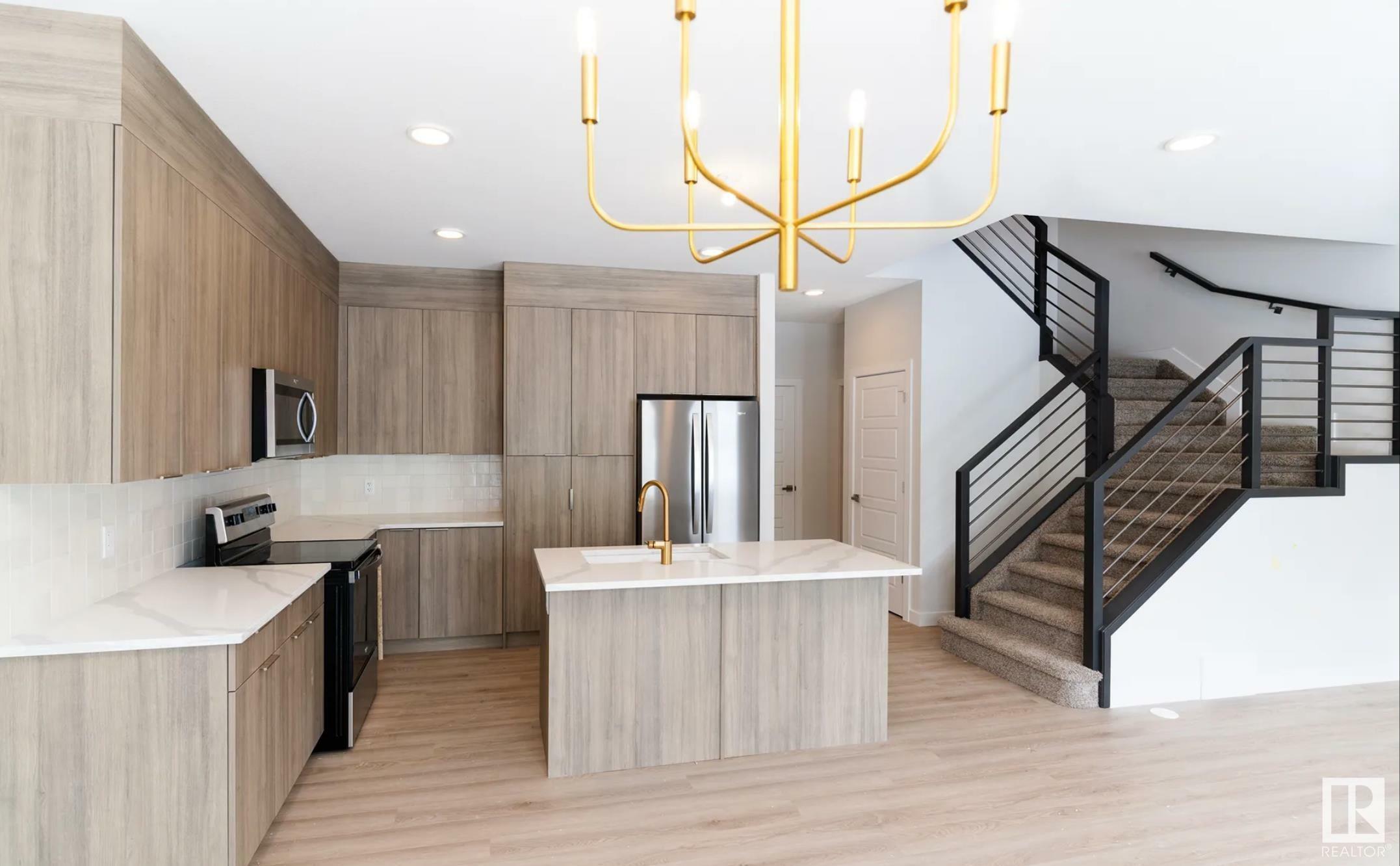 2321 158A Street SW  Edmonton AB T6W 4L1 photo