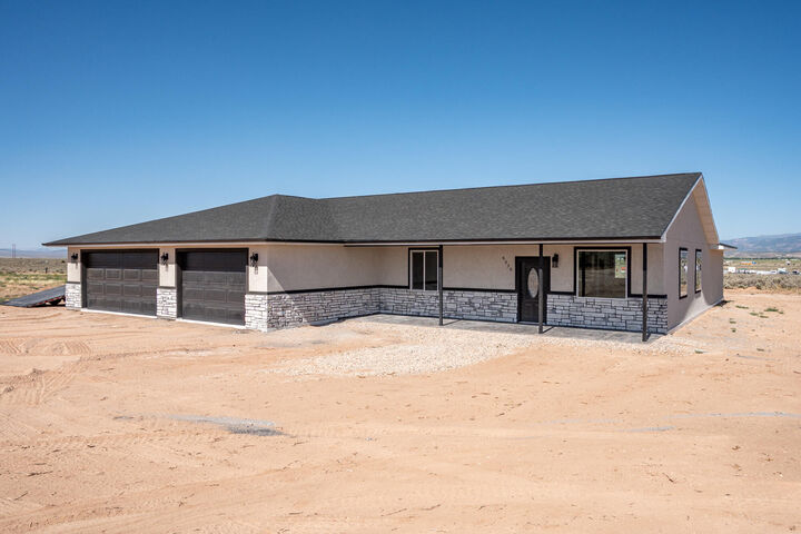 Property Photo: 6400 N 3975 W UT 84721