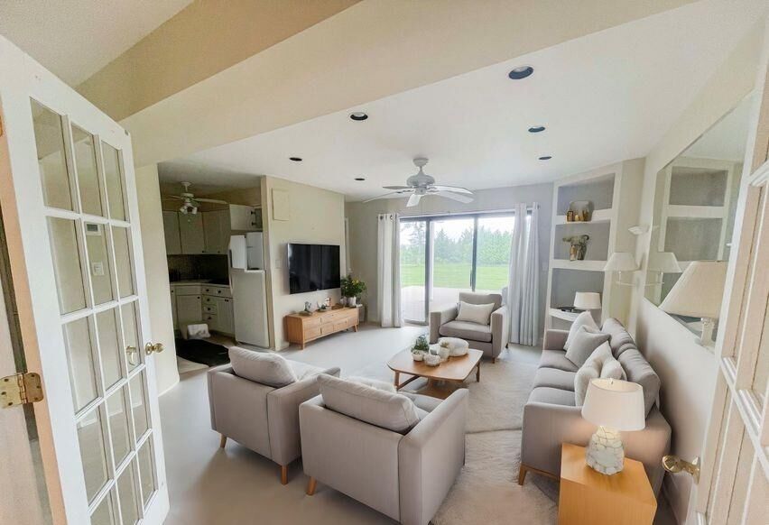 Property Photo:  61 W Tiana Road 3  NY 11946 