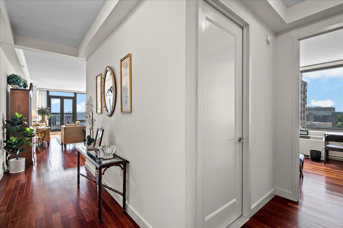 Property Photo: 10 City Place 18D NY 10601