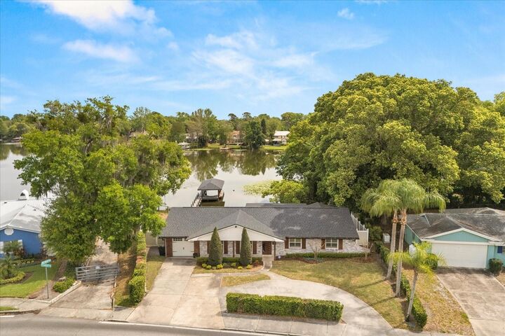 201 Cedarwood Drive  Maitland FL 32751 photo