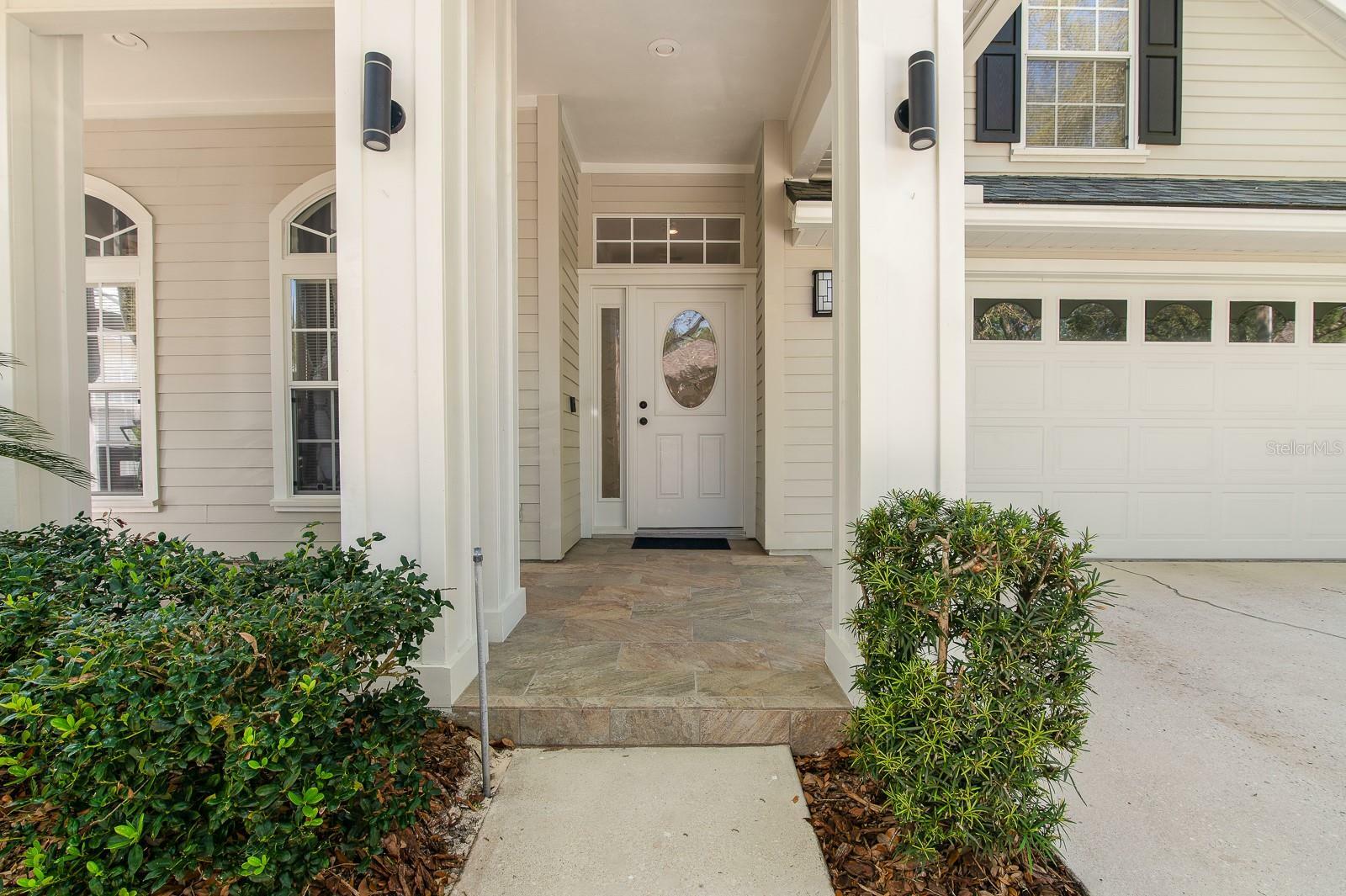 Property Photo: 3004 SW 98th Way FL 32608