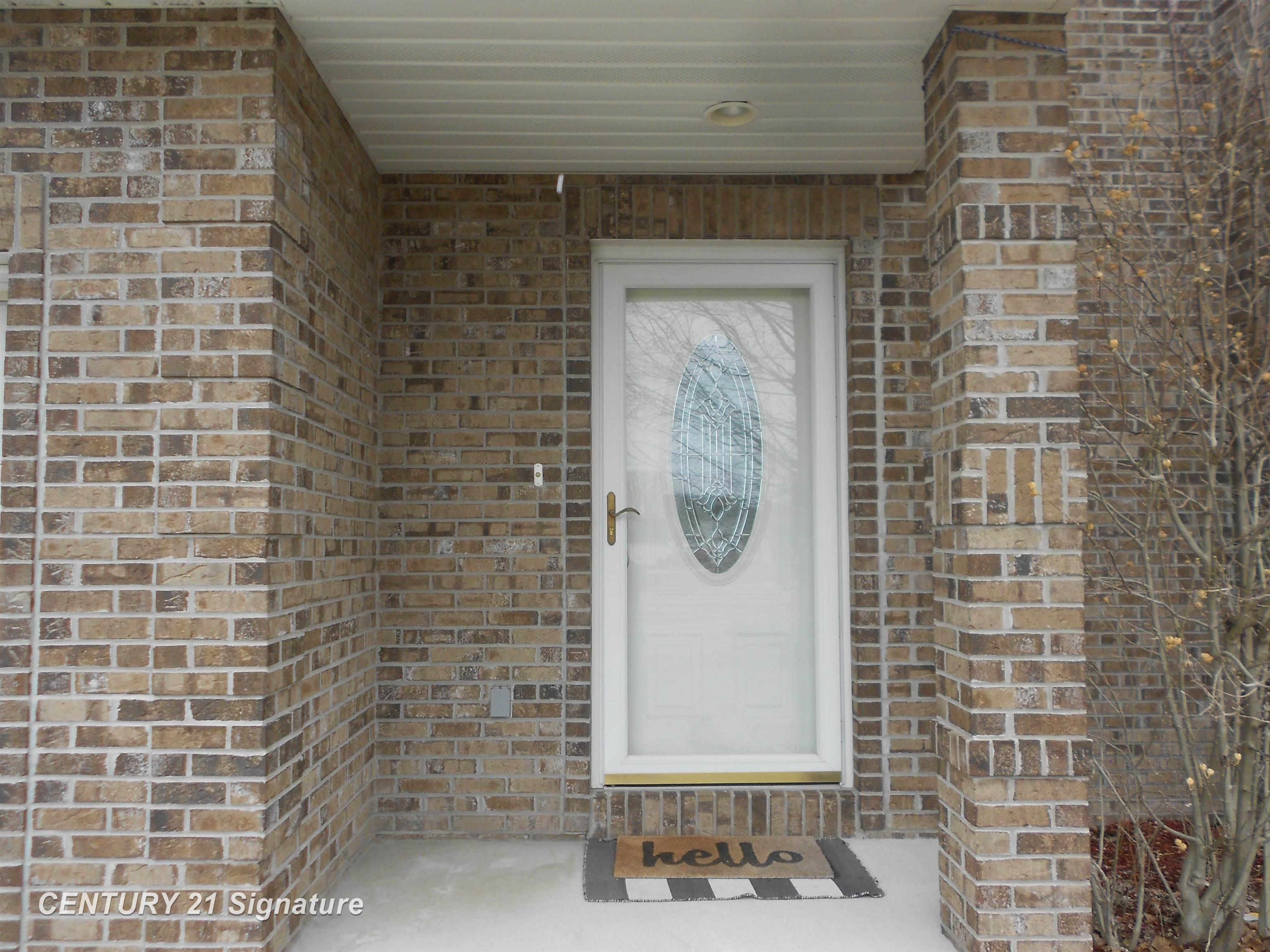 Property Photo: 11377 Hillbridge Court MI 48623