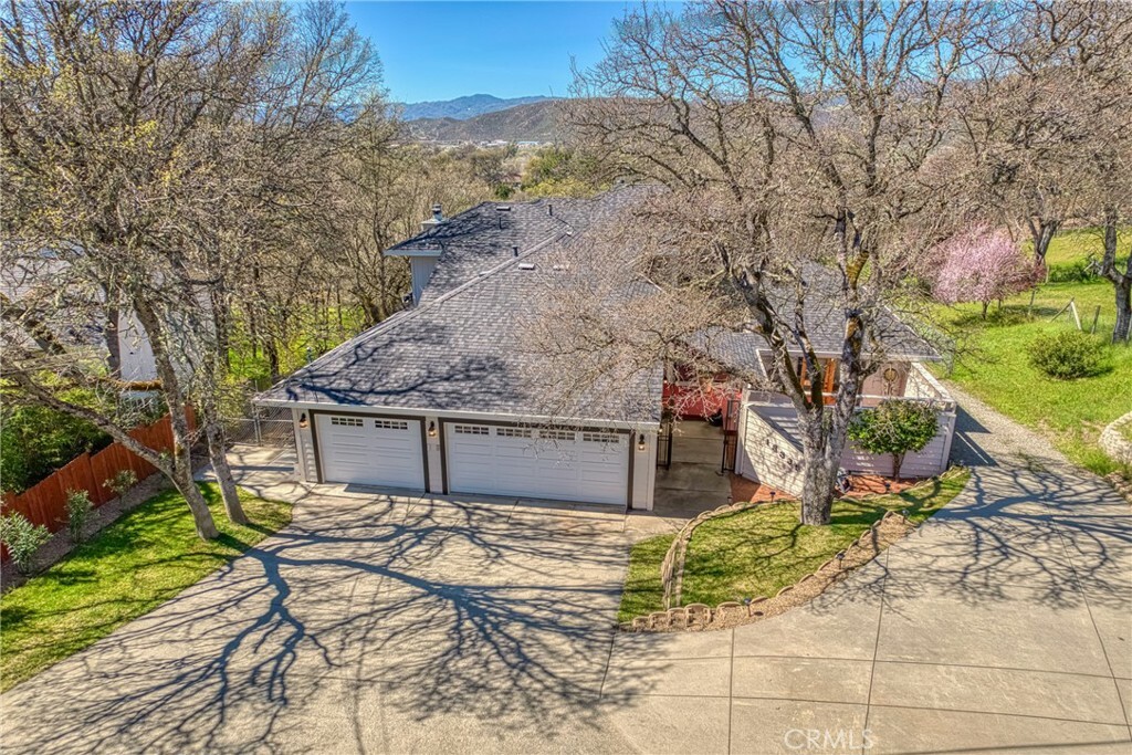 Property Photo: 18335 Pinnacle Court CA 95467