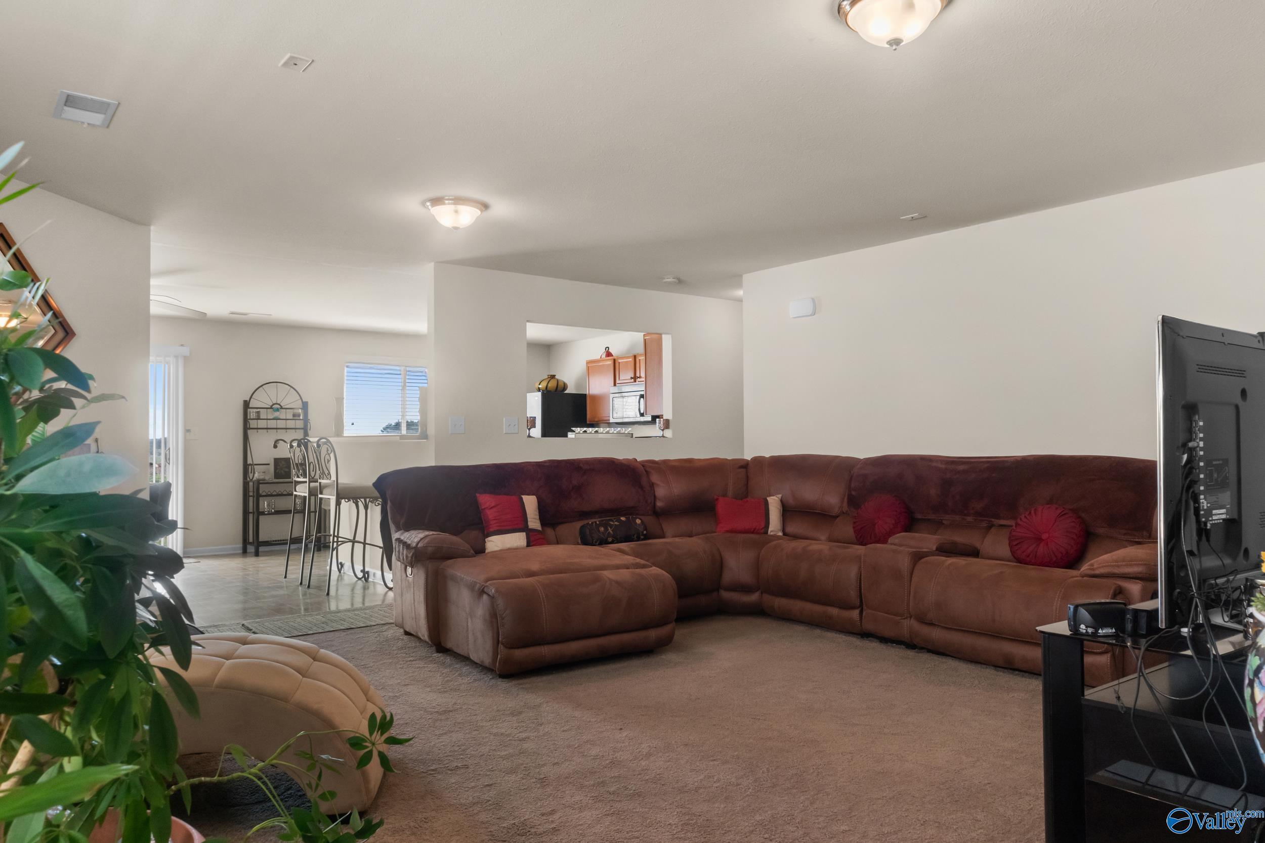 Property Photo:  202 Harold Murphy Drive  AL 35756 