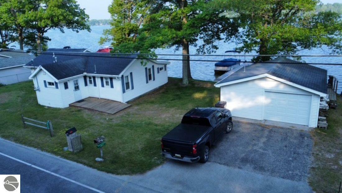 Property Photo: 4432 E Cedar Lake Drive MI 48738