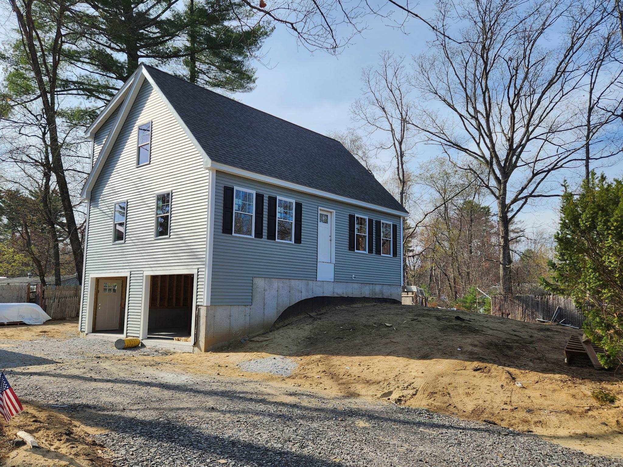8 Phyllis Avenue  Raymond NH 03077 photo