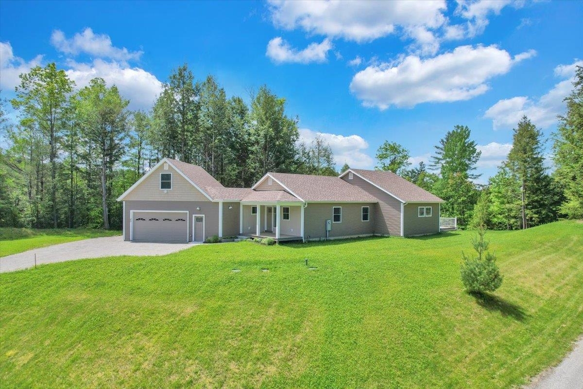 49 Hemlock Circle  Jericho VT 05465 photo