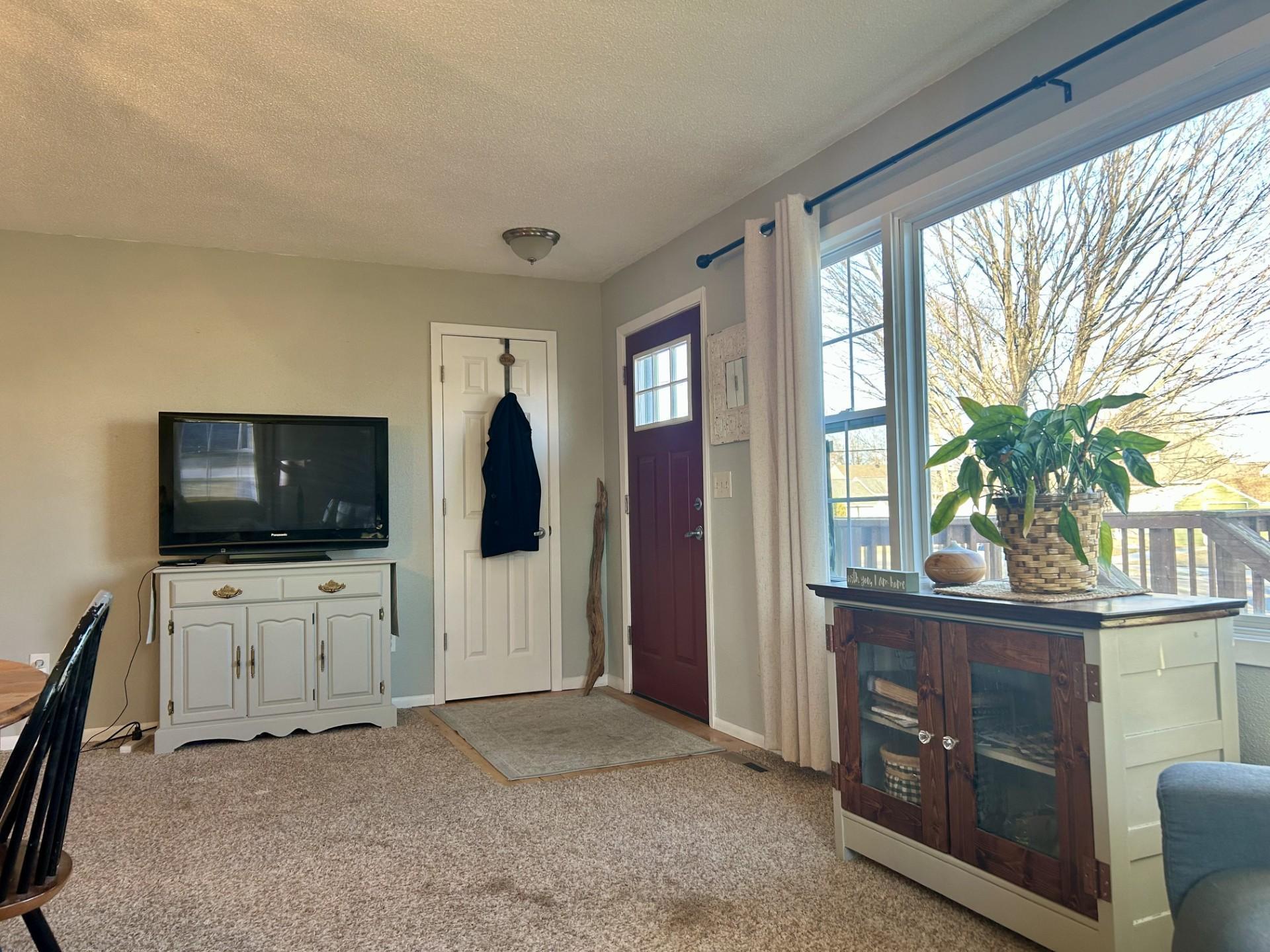 Property Photo: 811 Lake Shore Drive MN 56515