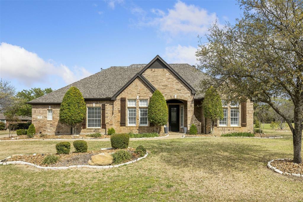 Property Photo: 115 W Carruth Lane TX 75077