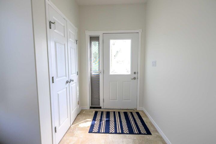 Property Photo:  11402 82 Avenue  AB T8W 2Y6 