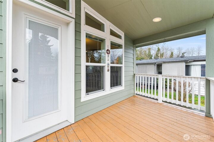 Property Photo: 815 124th Street SW 29 WA 98204