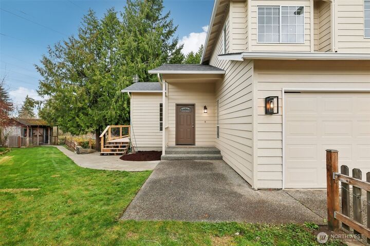 Property Photo:  1702  88th Drive SE  WA 98258 