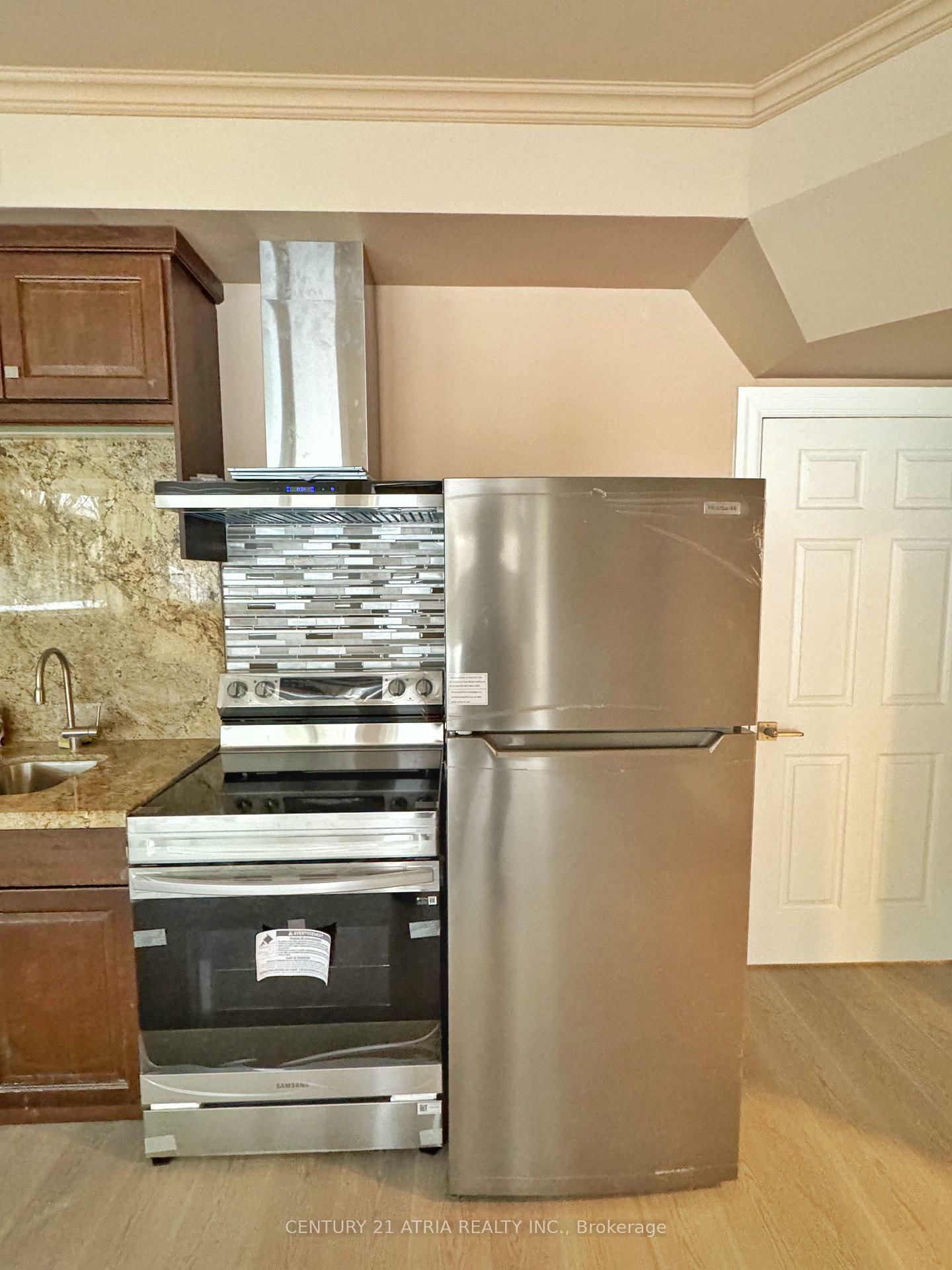 Property Photo: 47 Wentworth Avenue Bsmt 1 ON M2N 1T5