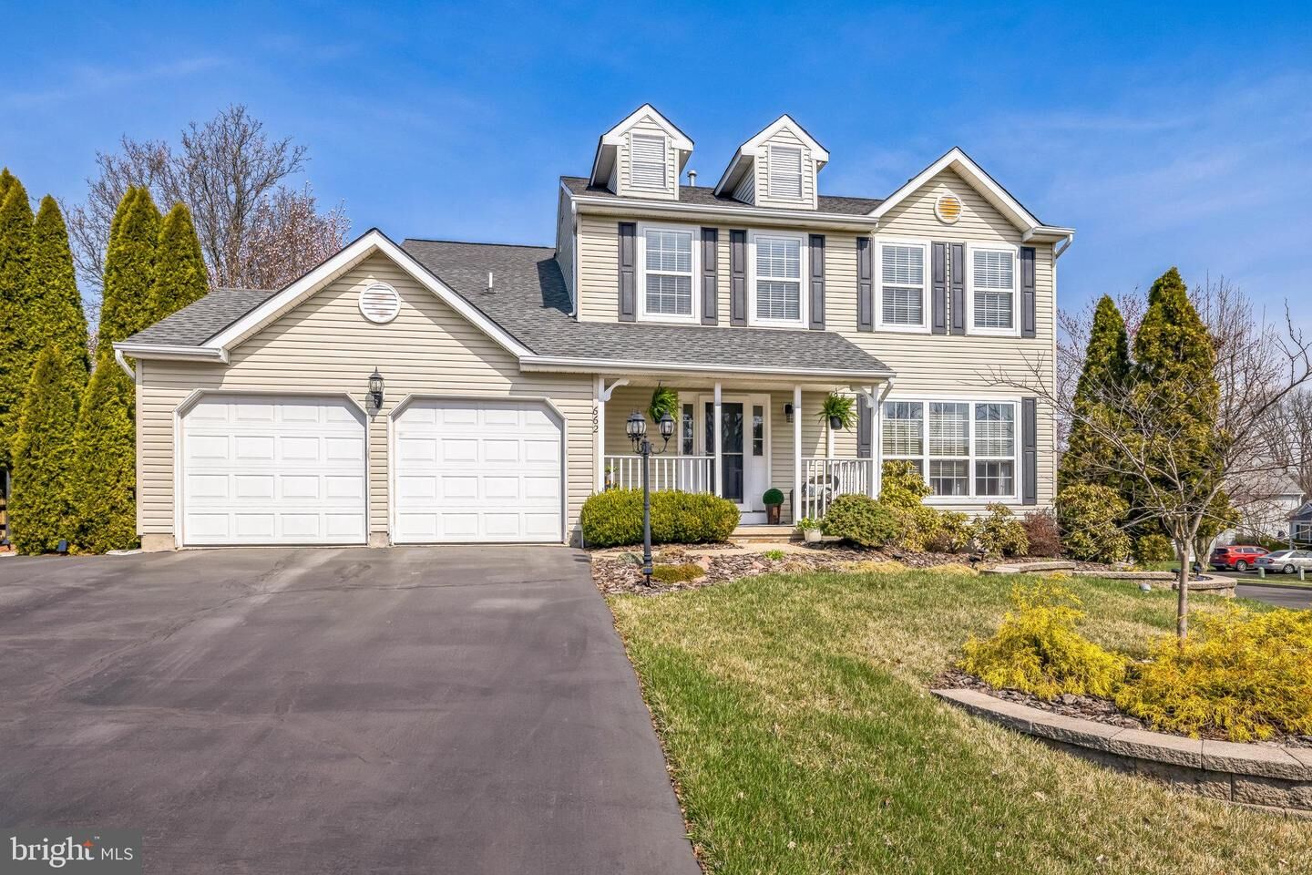 Property Photo:  662 Birch Circle  PA 18969 