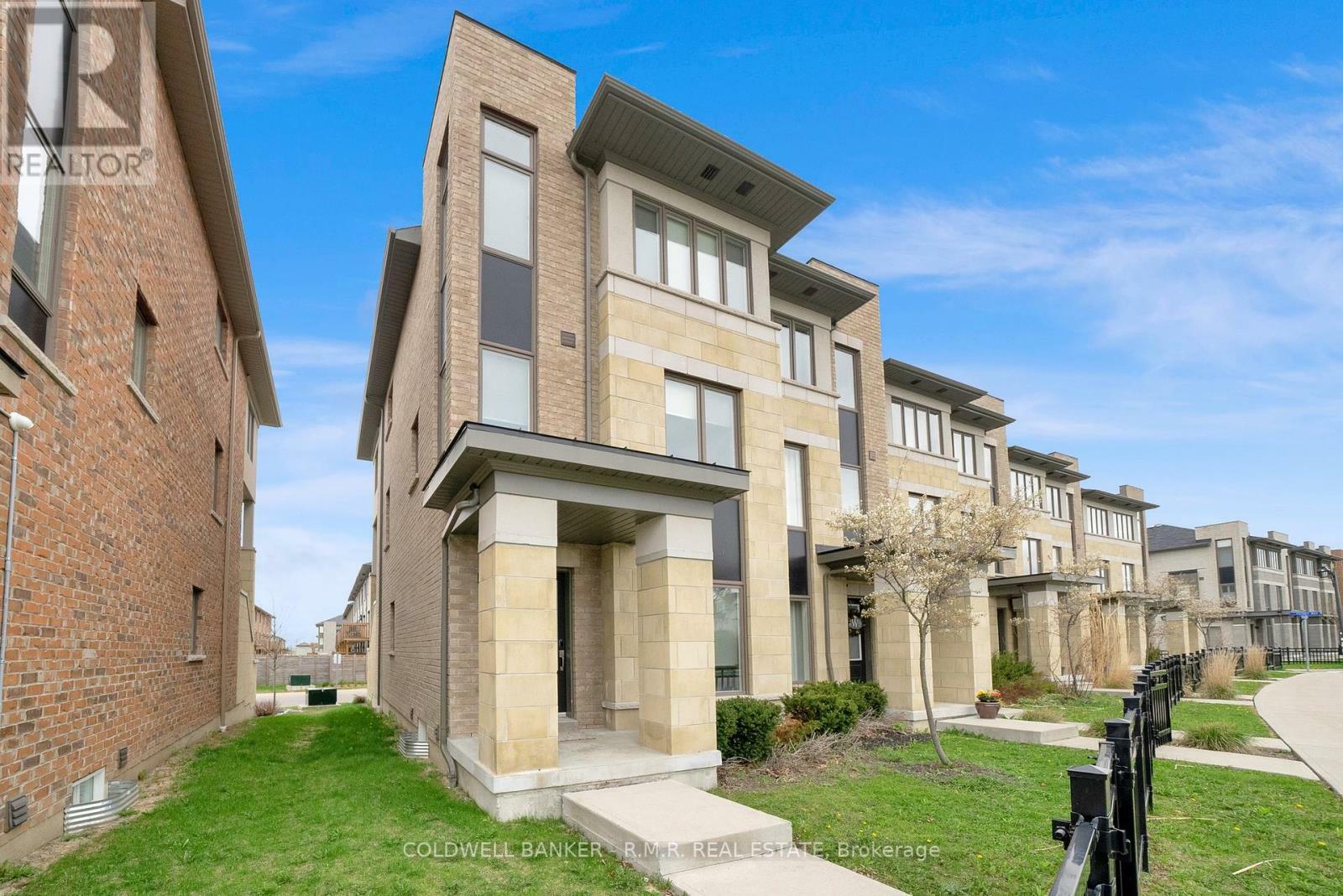 Property Photo: 15 Shawfield Way 83 ON L1R 0N8