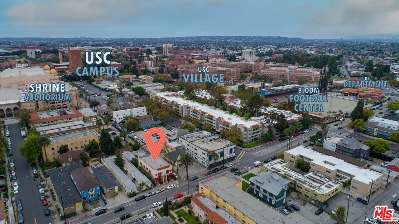 Property Photo: 716 W 30th St CA 90007