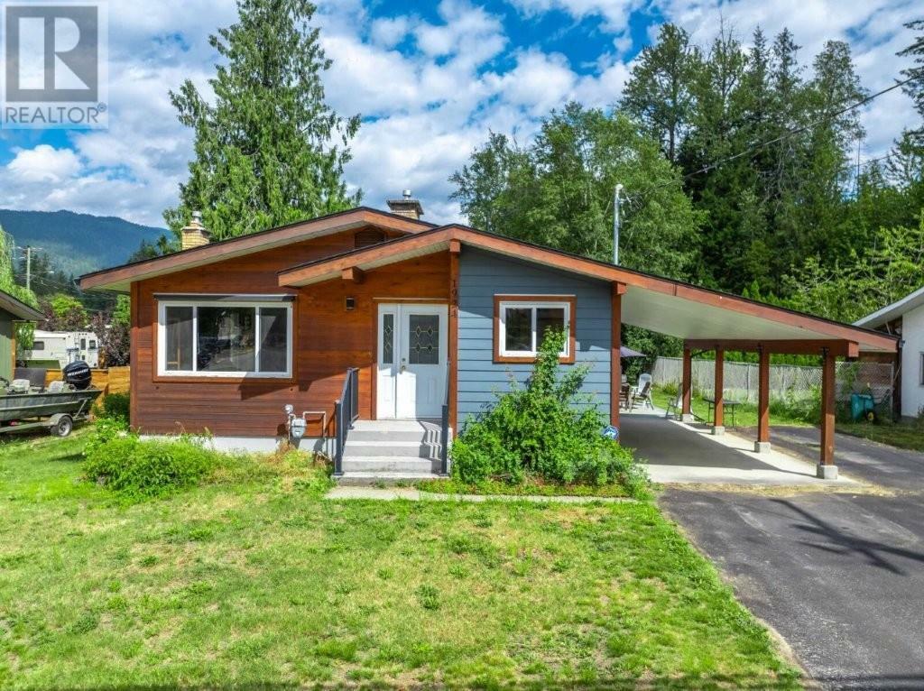 Property Photo: 1924 Laforme Boulevard BC V0E 2S0