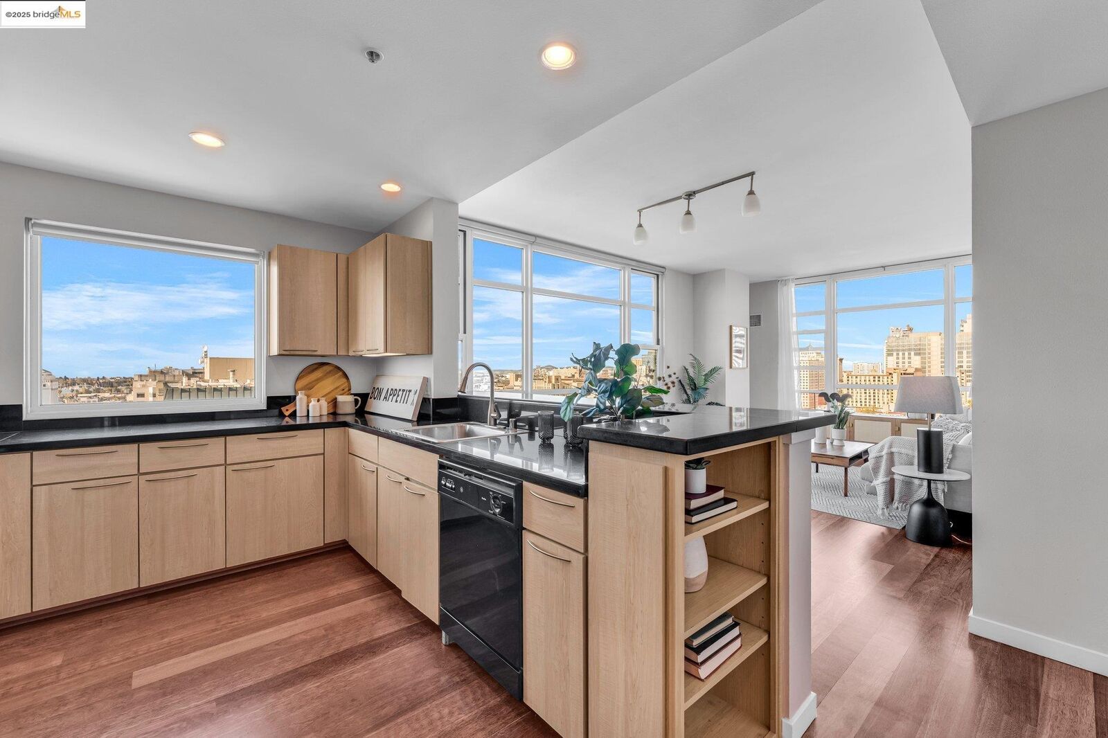 Property Photo: 1 Lakeside Dr 1803 CA 94612