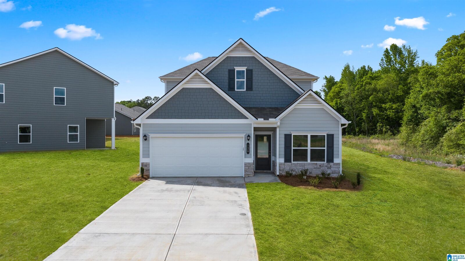 Property Photo:  5528 Headwinds Lane  AL 35022 