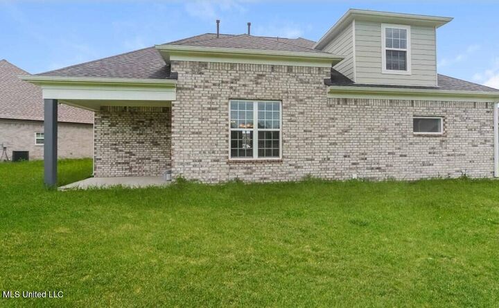 Property Photo:  7552 Newbury Drive  MS 38654 