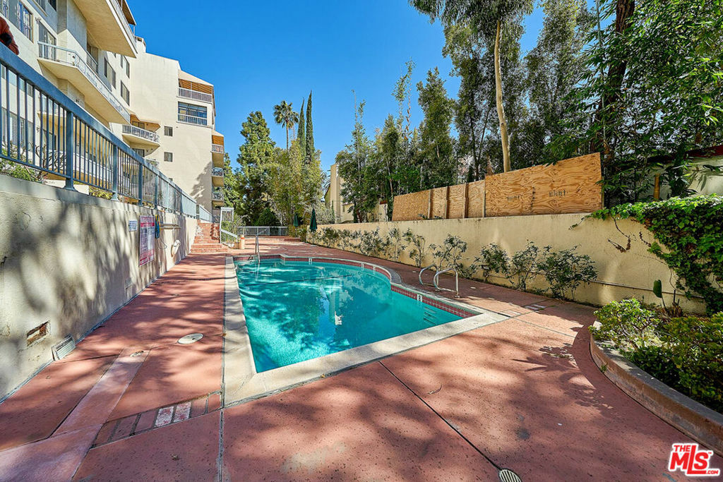 Property Photo: 4460 Wilshire Boulevard 503 CA 90010