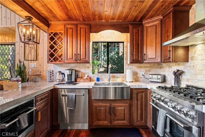 Property Photo: 675 Grass Valley Road CA 92352