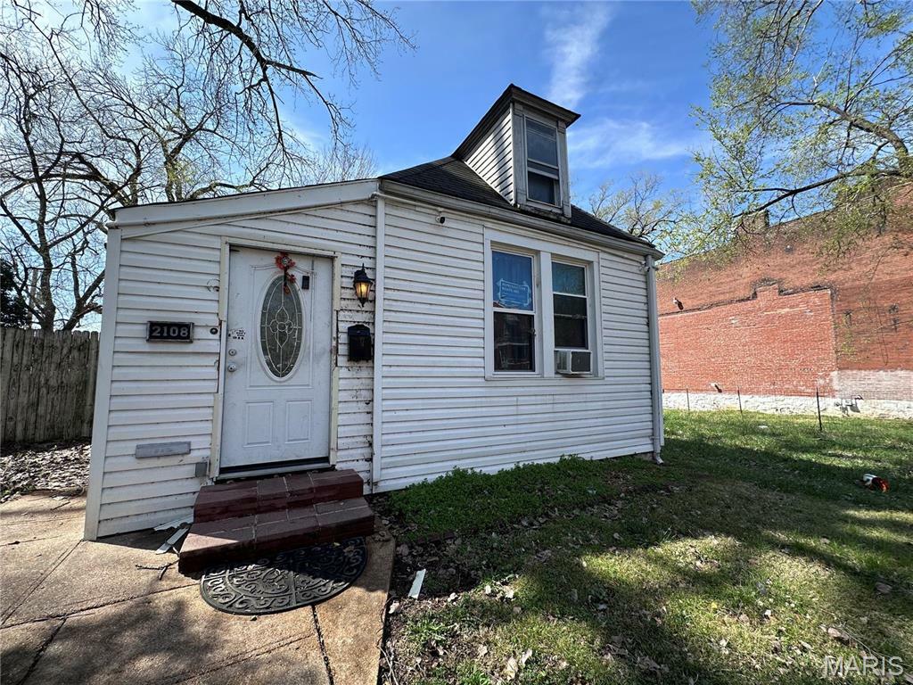 Property Photo: 2108 Chippewa Street MO 63118