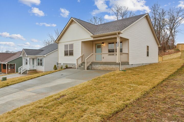 Property Photo: 1437 Isaiah Dr TN 37042