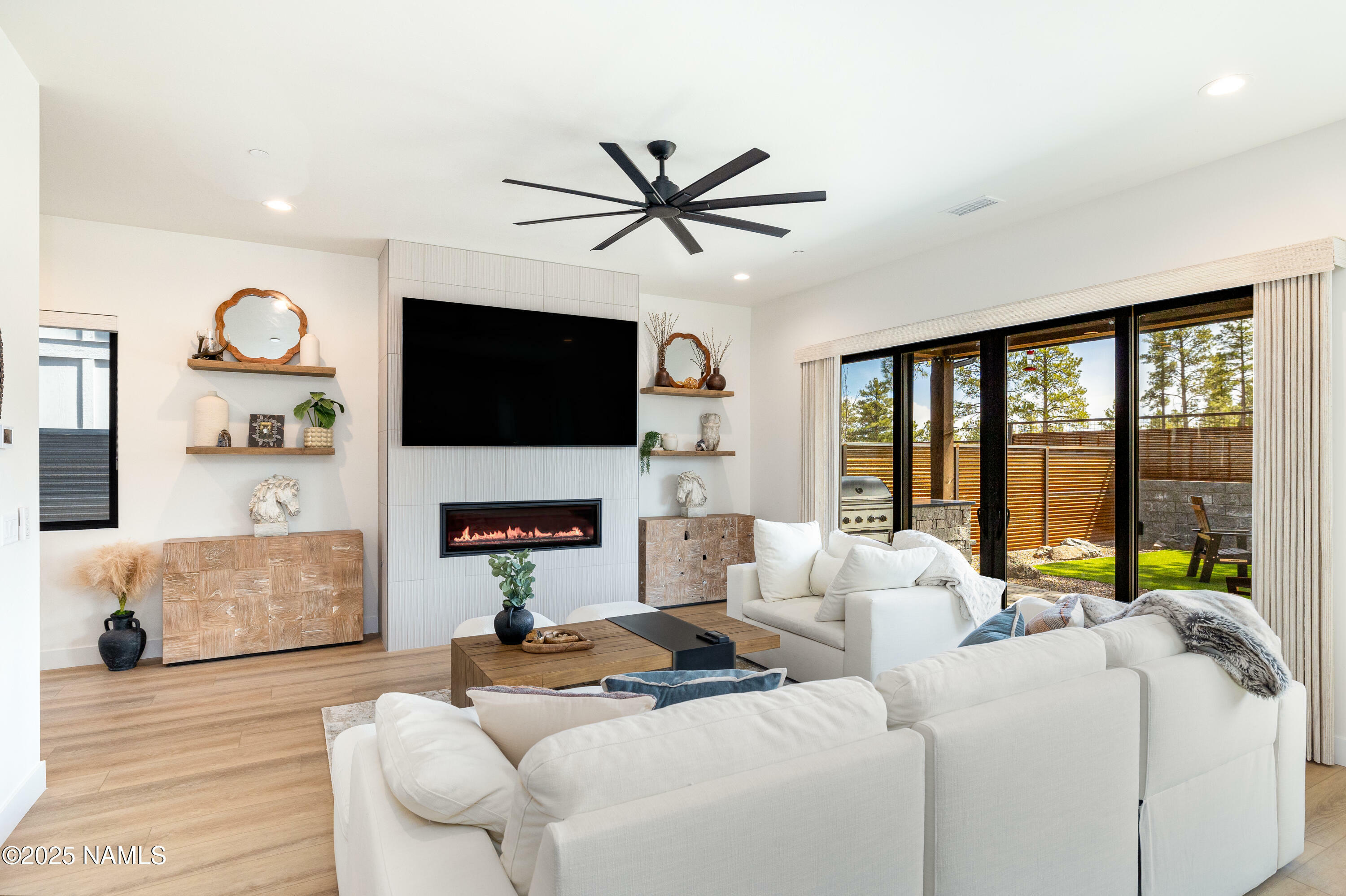 Property Photo: 1809 E Magnolia Drive AZ 86005