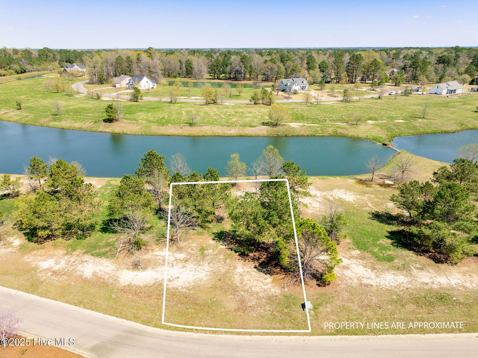 Property Photo:  148 Legacy Point  NC 28466 