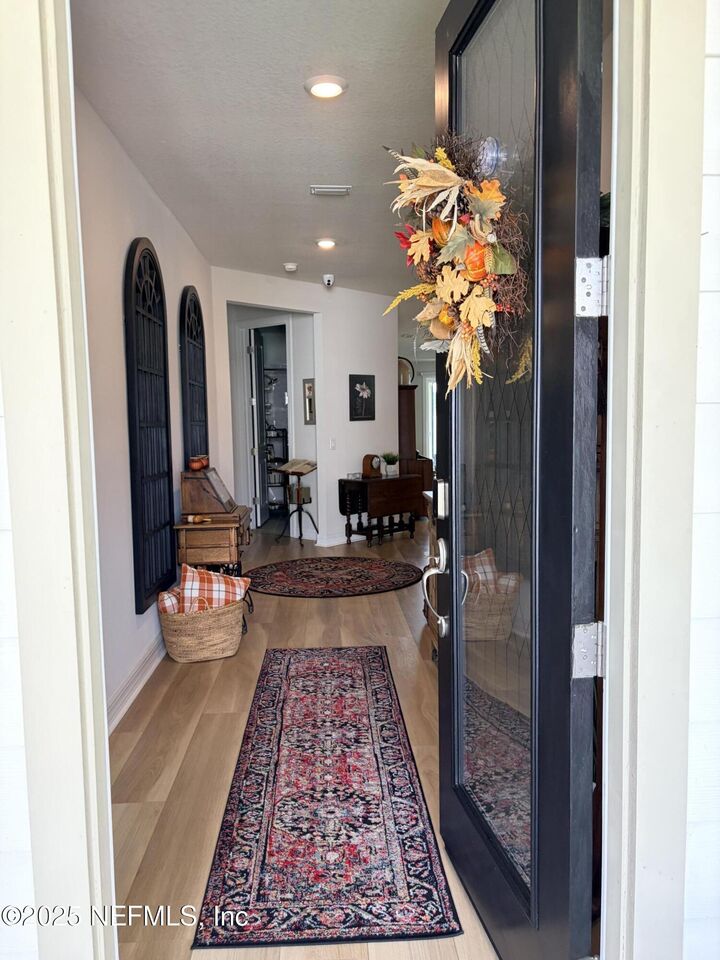 Property Photo: 22 Myrtle Oak Court FL 32092
