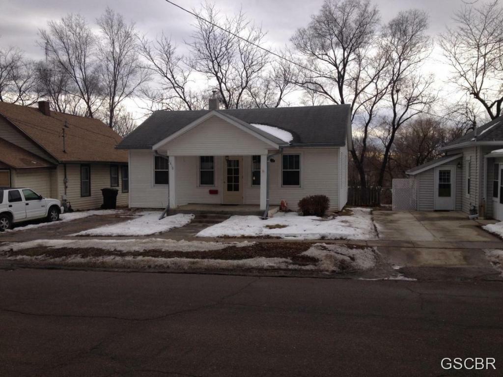 Property Photo: 1818 W 1st IA 51103