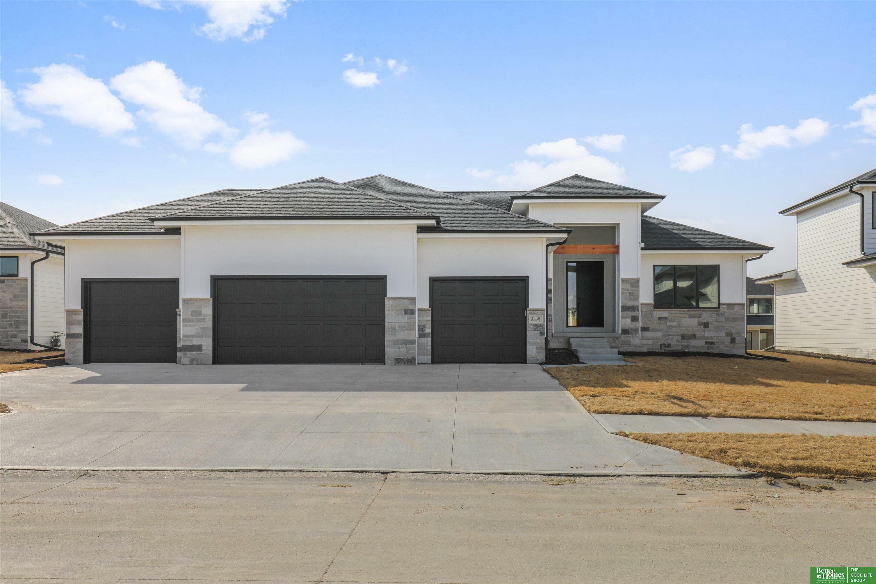 Property Photo: 21131 Ellison Avenue NE 68022