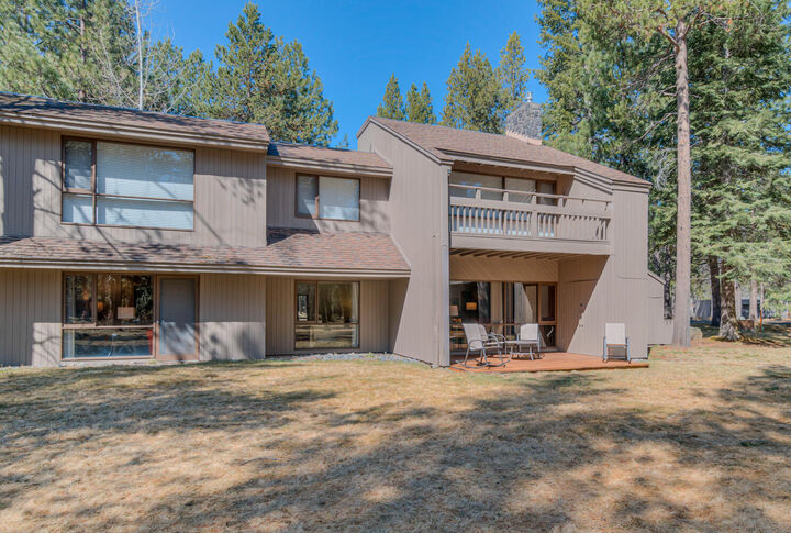 Property Photo: 57217 Island Road 17 OR 97707