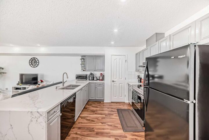 Property Photo: 56 Saddletree Court NE AB T3J 5L1