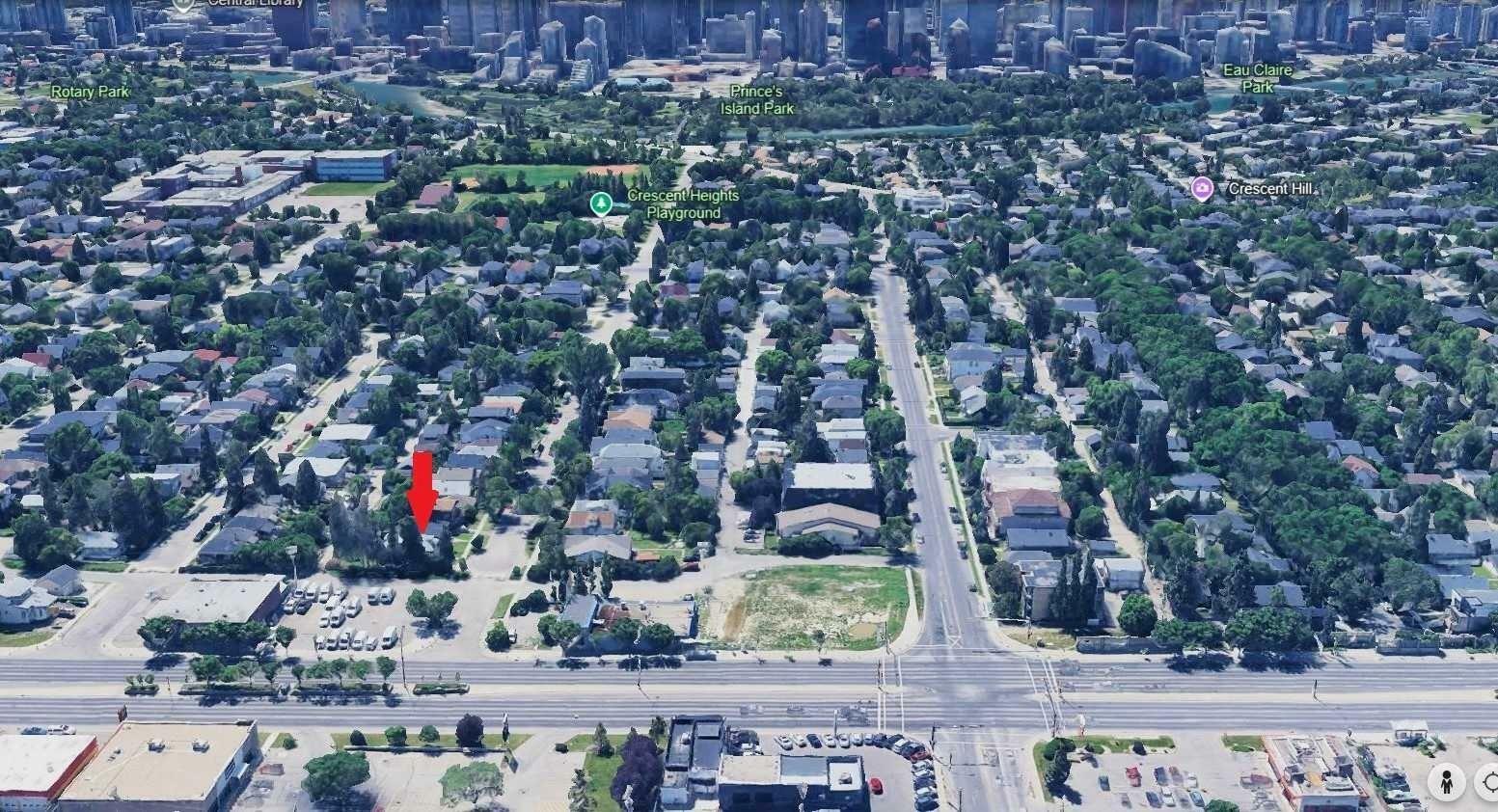 Property Photo: 1614 3 Street NW AB T2M 2X8