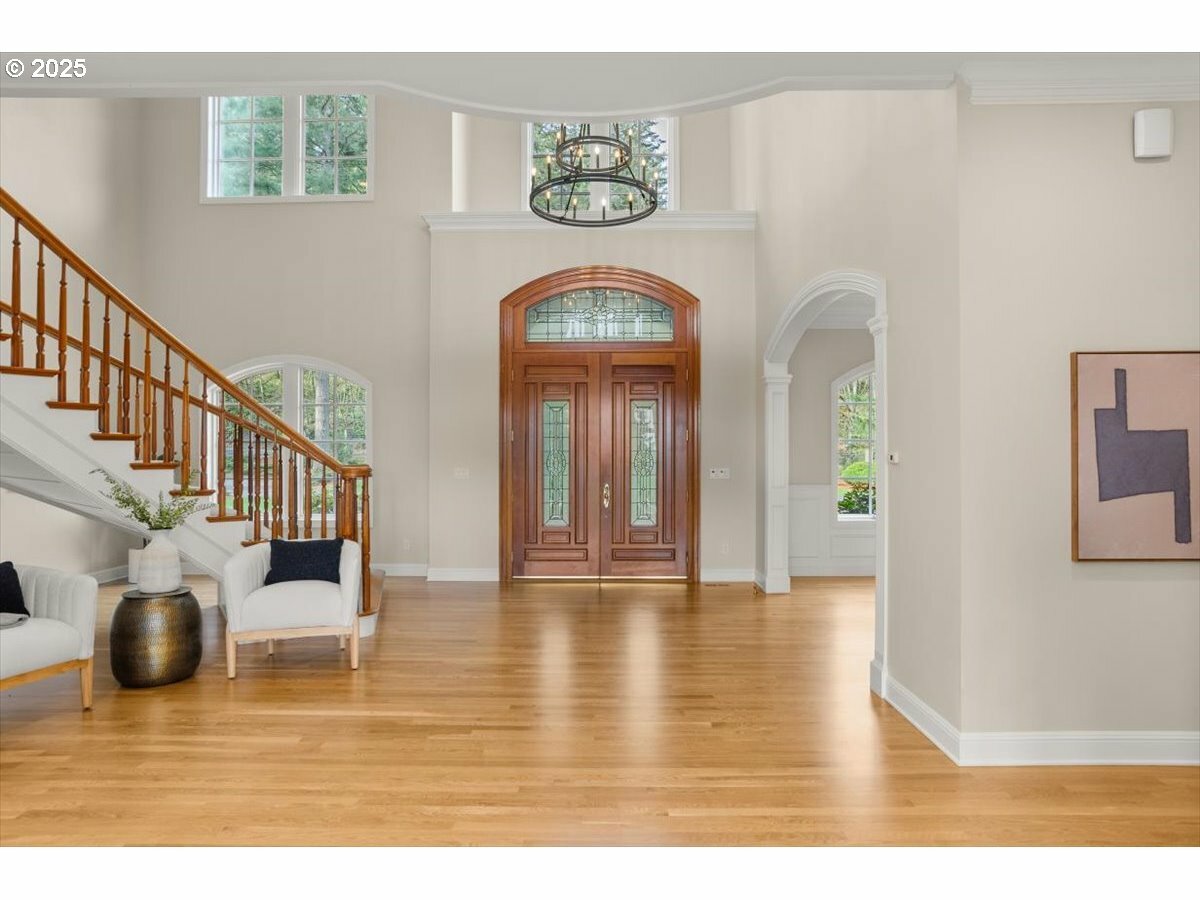 Property Photo: 9440 NW Lightning Ridge Dr OR 97229