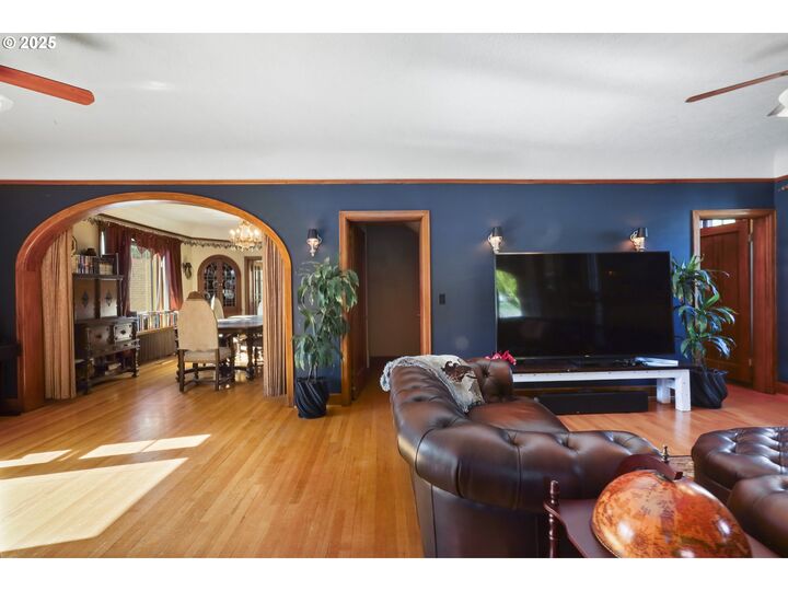 529 W 3rd Pl  The Dalles OR 97058 photo