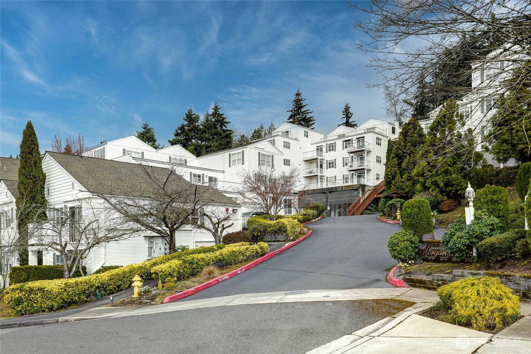 Property Photo: 3990 129 Place SE 302 WA 98006